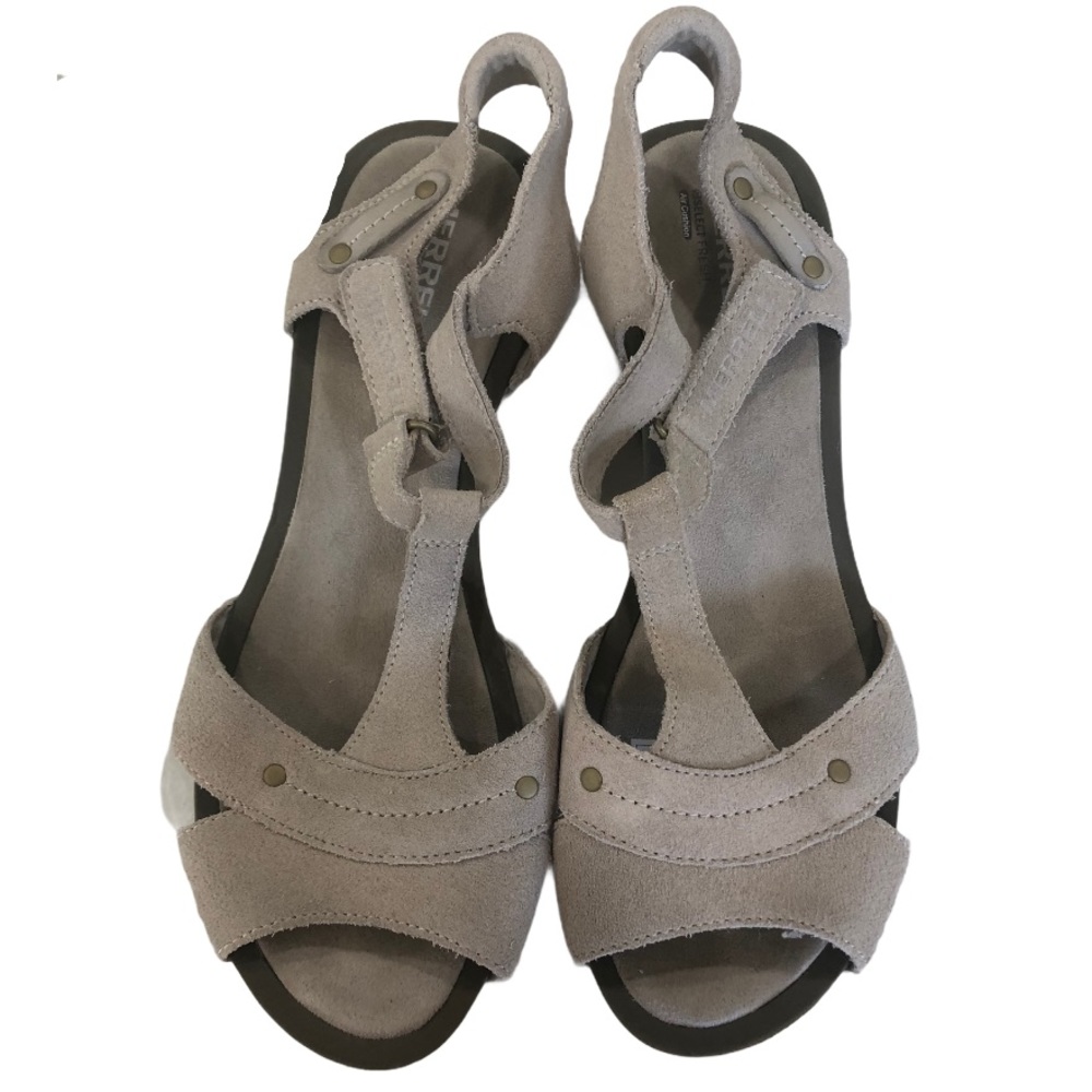 MERRELL TAN SANDALS 9‎